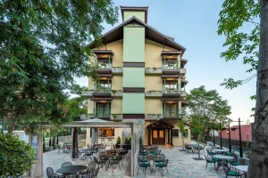 Χριστούγεννα στο όρος Τρόοδος της Κύπρου (updated 2025) - FlagInLife