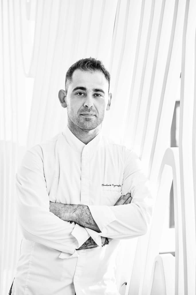 Ο Θοδωρής Κυριακίδης είναι ο νέος Head Chef στο εστιατόριο Grandma's του boutique hotel Liostasi, στην Ιο - FlagInLife