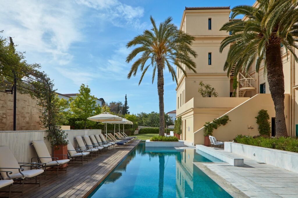 Το Poseidonion Grand Hotel σας προσκαλεί σε μια ξεχωριστή εμπειρία φιλοξενίας στις Σπέτσες - FlagInLife