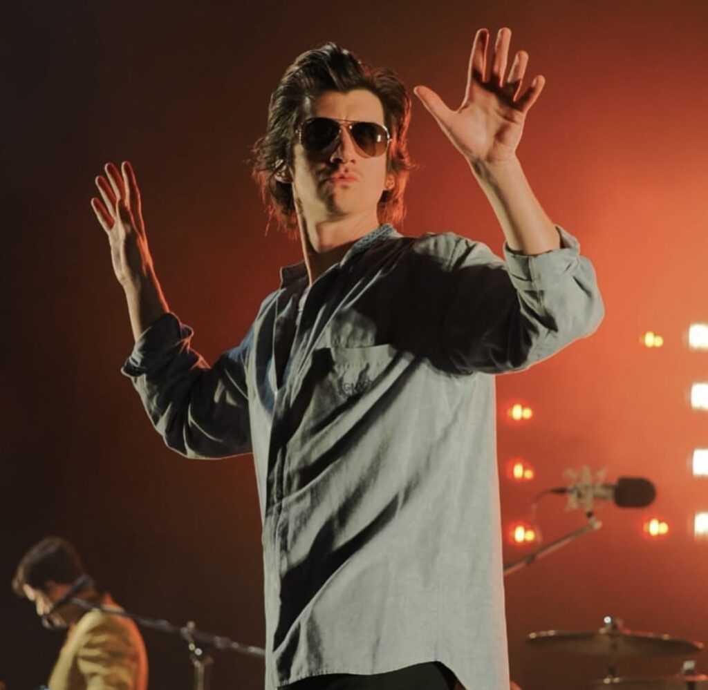 Οι Arctic Monkeys καθήλωσαν το κοινό του Release Festival 2023 - FlagInLife