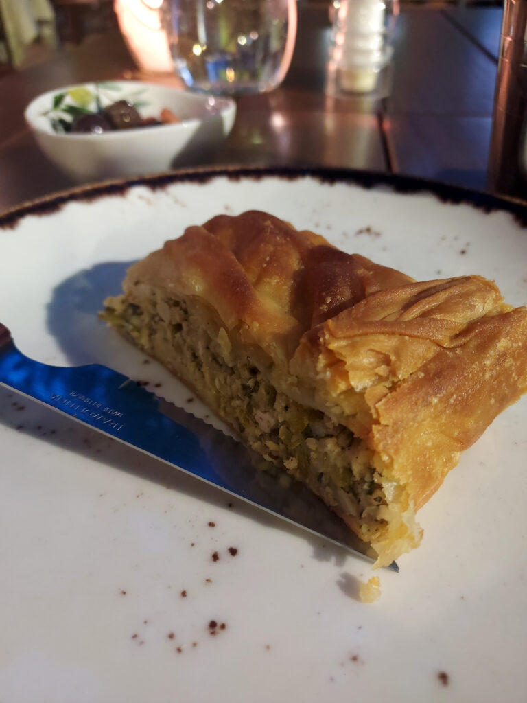 Εστιατόριο Κρίτσα: Παραδοσιακές γεύσεις στην Πορταριά - FlagInLife