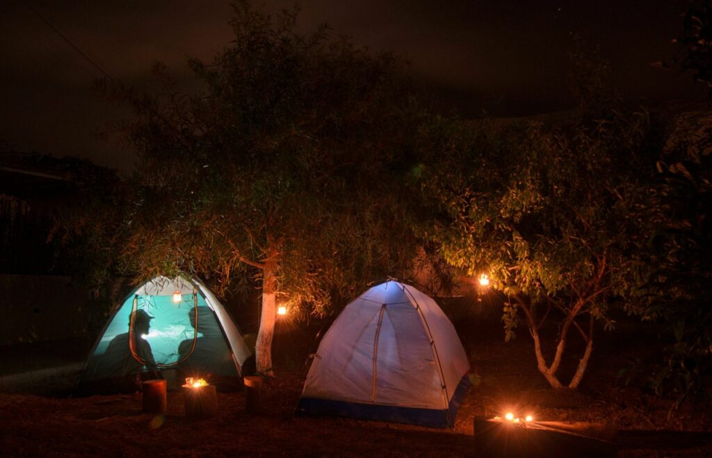 Camping: Συνοπτικός οδηγός επιβίωσης - FlagInLife