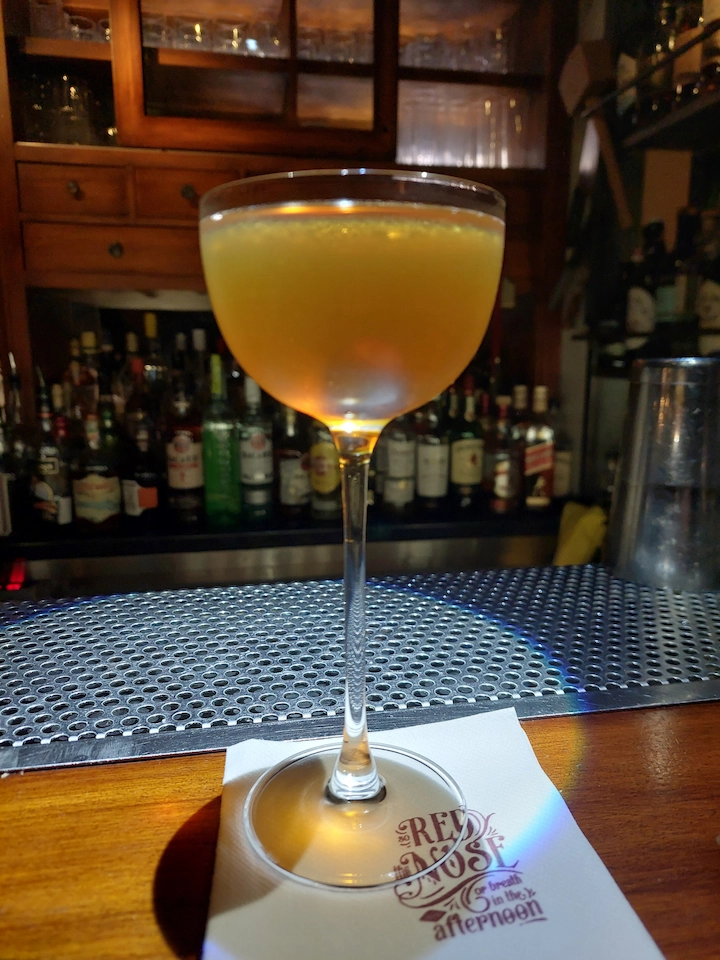 Red Nose Bar Βόλος cocktail