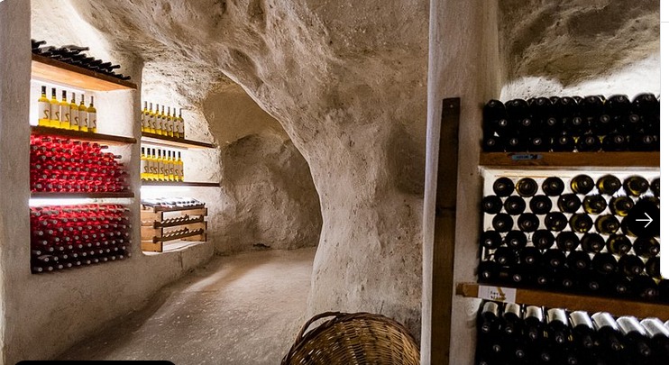 Kostantakis Cave Winery: το μοναδικό οινοποιείου της Μήλου - FlagInLife