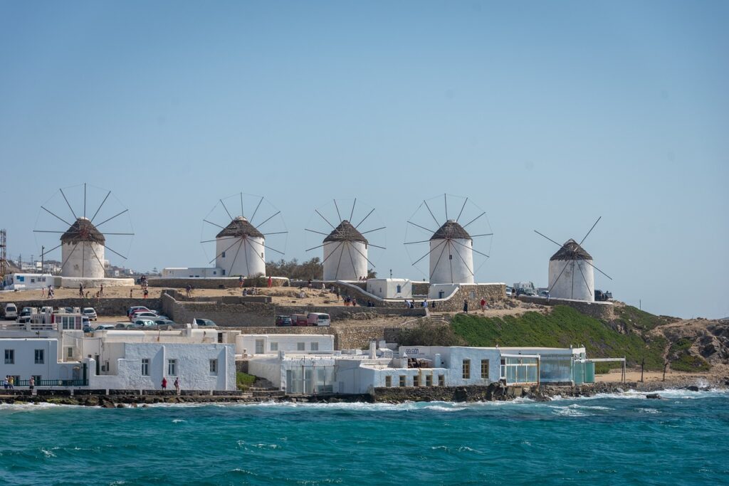 Τέσσερις κοσμικοί προορισμοί με καλή ελληνική κουζίνα - FlagInLife