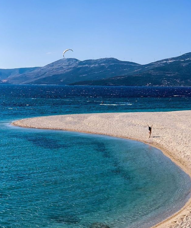 Παραλία μεγάλη άμμος 