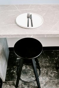 Η σκοτεινή πλευρά της ζωής ενός κριτικού εστιατορίων 1 Η σκοτεινή πλευρά της ζωής ενός κριτικού εστιατορίων - FlagInLife