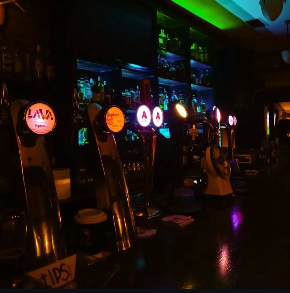 The Wee Dram Scottish Pub: σκωτσέζικη μπύρα και τζέρτζελο - FlagInLife