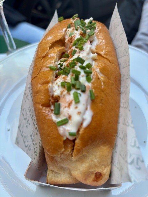 Nosh Lobster and Brioche - FlagInLife