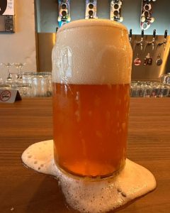 The Leaky Tap: Ένα taproom για τους λάτρεις της μπύρας στον Πειραιά (updated 2025) - FlagInLife