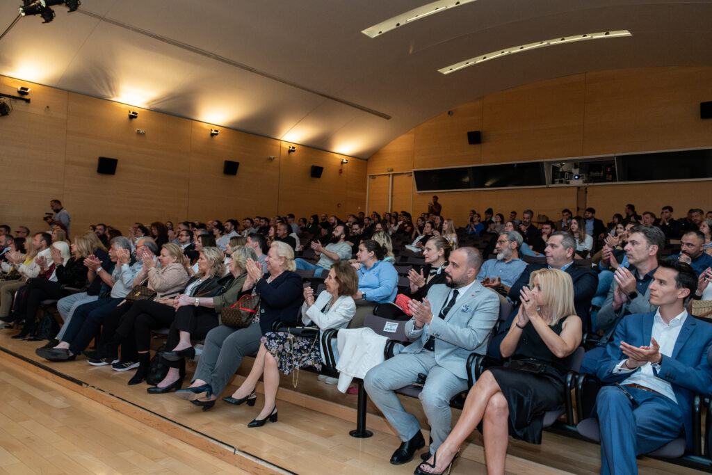 Φωτορεπορτάζ από την τελετή των FLAG in LIFE Awards Modern Cuisine 2025 by Ξυνό Νερό 6 Φωτορεπορτάζ από την τελετή των FLAG in LIFE Awards Modern Cuisine 2025 by Ξυνό Νερό - FlagInLife