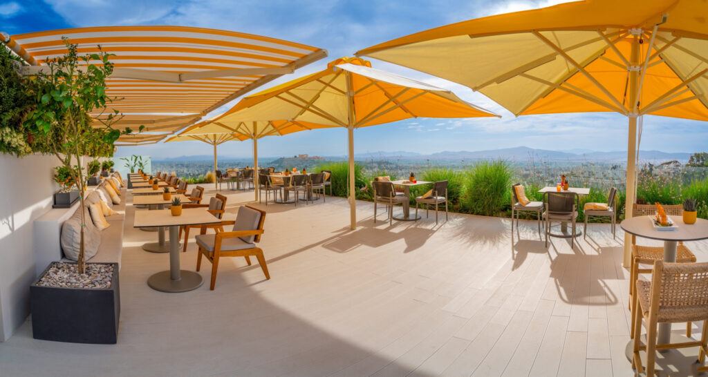 Vertigo Pool & Sunset Bar: Μία όαση δροσιάς, χαλάρωσης και κομψότητας στην καρδιά της Αθήνας! - FlagInLife