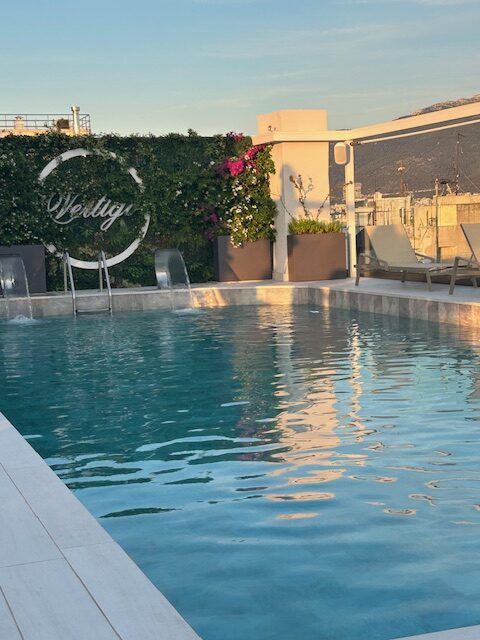 Opening του Vertigo Pool & Sunset Bar του St. George Lycabettus και εγκαίνια της Έκθεσης “Aquatica” στο χώρο του ξενοδοχείου - FlagInLife