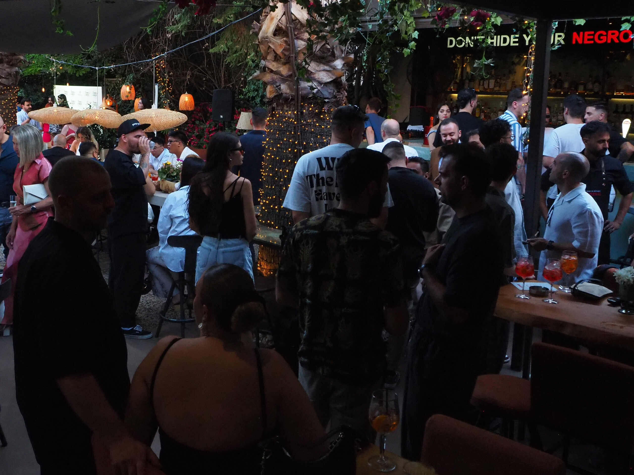 FLAG in LIFE Bar Awards 2025 – Η βραδιά της τελετής απονομής στον κήπο του Hide & Seek - FlagInLife