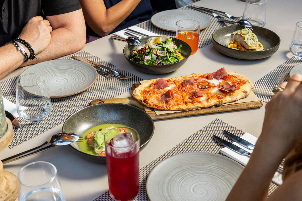 Hide & Seek: Ένα bar-restaurant παράδεισος - FlagInLife