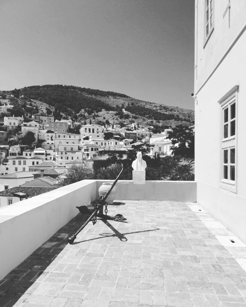 Ύδρα: λίγο κρασί, λίγο θάλασσα και την ησυχία μου! - FlagInLife