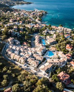 Crystal Waters Hotel: Ένα πολυτελές καταφύγιο στις Ανατολικές ακτές της Λευκάδας - FlagInLife