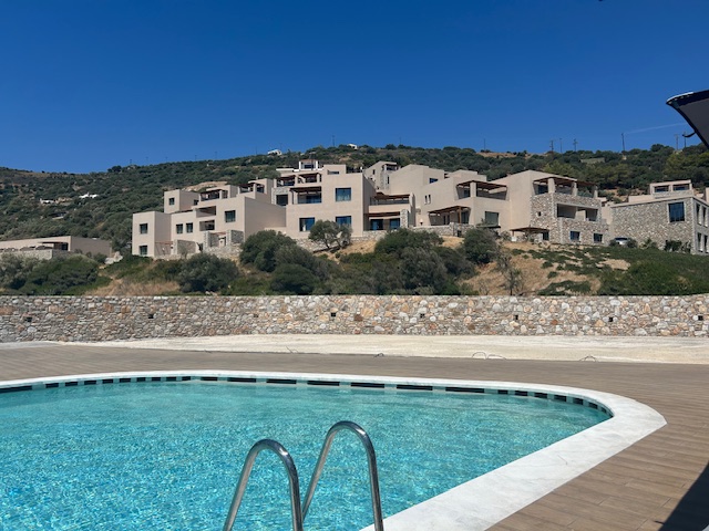 Heromylos Resort: Σε μια όμορφη παραλία της ανατολικής Εύβοιας - FlagInLife