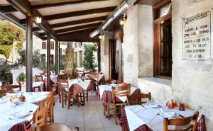 Χρυσόστομος & Λεβέντης: Δύο Γεύσεις, Μία Κρήτη - FlagInLife