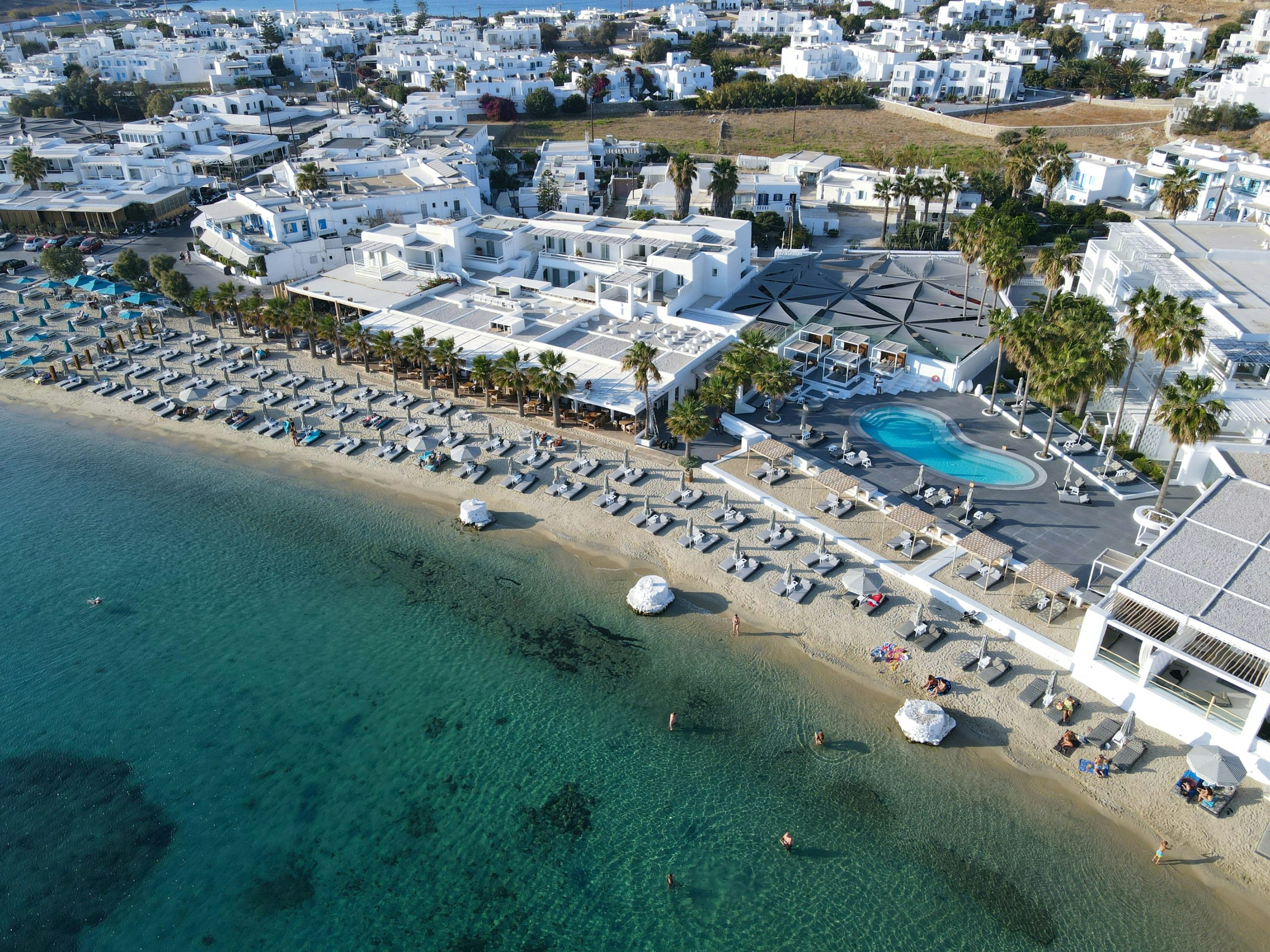 dimitris-kiriakakis-fDo_EgwFnG8-unsplash
