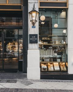Ergon House: Table for One, Please - FlagInLife