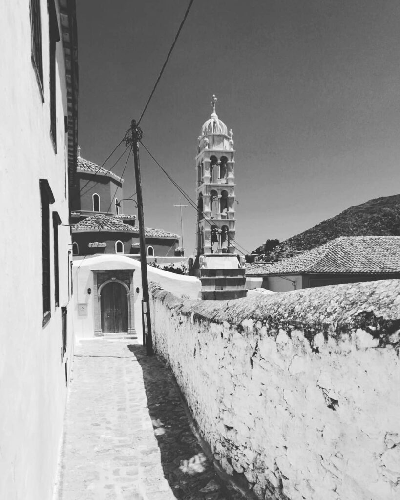 Ύδρα: λίγο κρασί, λίγο θάλασσα και την ησυχία μου! - FlagInLife