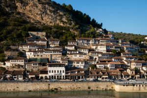 Αλβανία: Το τελευταίο μυστικό της μεσογείου αποκαλύπτεται 3 Αλβανία: Το τελευταίο μυστικό της μεσογείου αποκαλύπτεται - FlagInLife