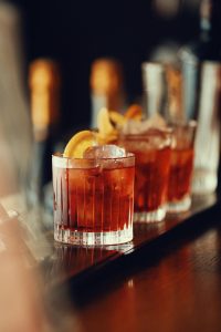 Campari Negroni: Το εμβληματικό cocktail που ενώνει το κλασικό με το σύγχρονο - FlagInLife