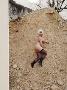 “you are invited” by Juergen Teller στο νέο χώρο του Ιδρύματος Ωνάση 2 “you are invited” by Juergen Teller στο νέο χώρο του Ιδρύματος Ωνάση - FlagInLife