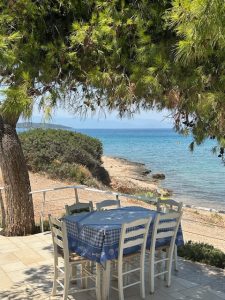 Πόρτο Χέλι – Ερμιόνη: Δυο πόλεις της Αργολίδας που ενδείκνυνται για τις πρώτες φθινοπωρινές αποδράσεις 6 Πόρτο Χέλι – Ερμιόνη: Δυο πόλεις της Αργολίδας που ενδείκνυνται για τις πρώτες φθινοπωρινές αποδράσεις - FlagInLife