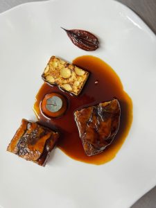 Σταύρος Κουστένης: Ο Chef του «Cesar Meze Bar» της Ρόδου, μιλάει εφ' όλης της ύλης για την Σύγχρονη Ελληνική κουζίνα - FlagInLife