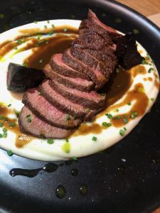 Θamõn: Το new age bistro-restaurant των Ιωαννίνων, που εξελίσσει την Ηπειρώτικη παραδοσιακή κουζίνα 4 Θamõn: Το new age bistro-restaurant των Ιωαννίνων, που εξελίσσει την Ηπειρώτικη παραδοσιακή κουζίνα - FlagInLife