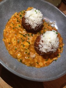 Θamõn: Το new age bistro-restaurant των Ιωαννίνων, που εξελίσσει την Ηπειρώτικη παραδοσιακή κουζίνα 3 Θamõn: Το new age bistro-restaurant των Ιωαννίνων, που εξελίσσει την Ηπειρώτικη παραδοσιακή κουζίνα - FlagInLife