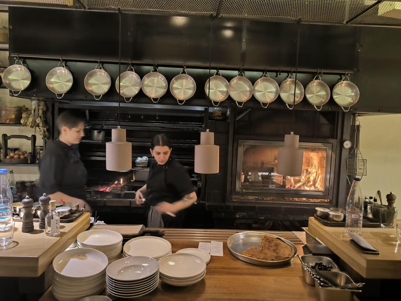 Φώτο 1 (1) Φώτο 1 (1)