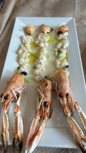 Οινοεστιατόριο «Αθηνά»: Ένα διαμαντάκι στα στενά της Δραπετσώνας - FlagInLife