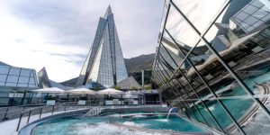 Χειμερινές διακοπές στην Ανδόρα: Ski, Spa και Χριστουγεννιάτικη Μαγεία 4 Χειμερινές διακοπές στην Ανδόρα: Ski, Spa και Χριστουγεννιάτικη Μαγεία - FlagInLife