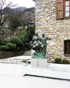 Χειμερινές διακοπές στην Ανδόρα: Ski, Spa και Χριστουγεννιάτικη Μαγεία 5 Χειμερινές διακοπές στην Ανδόρα: Ski, Spa και Χριστουγεννιάτικη Μαγεία - FlagInLife