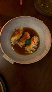 Garum: Ο Χρήστος Γλωσσίδης επαναφέρει τον αρχαιοελληνικό γάρο, στο δικό του εστιατόριο στο Μετς 5 Garum: Ο Χρήστος Γλωσσίδης επαναφέρει τον αρχαιοελληνικό γάρο, στο δικό του εστιατόριο στο Μετς - FlagInLife