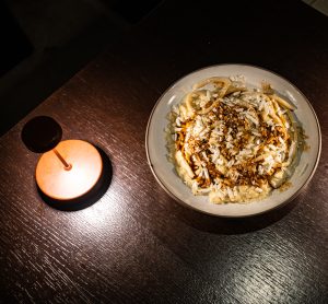 OX Athens: Μια σύγχρονη ταβέρνα με φινέτσα και χαρακτήρα 4 OX Athens: Μια σύγχρονη ταβέρνα με φινέτσα και χαρακτήρα - FlagInLife