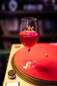 Καπάνι Μάρκετ: Μια νέα ανάσα στο Μεταξουργείο που θέτει νέα γαστρονομικά πρότυπα στην περιοχή 3 Καπάνι Μάρκετ: Μια νέα ανάσα στο Μεταξουργείο που θέτει νέα γαστρονομικά πρότυπα στην περιοχή - FlagInLife