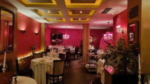 Ατμοσφαιρικά εστιατόρια για γιορτινές ημέρες 3 Ατμοσφαιρικά εστιατόρια για γιορτινές ημέρες - FlagInLife