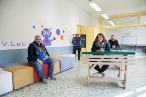 Χριστούγεννα στη Βαμβακού: το ορεινό χωριό του Πάρνωνα ντύνεται γιορτινά 1 Χριστούγεννα στη Βαμβακού: το ορεινό χωριό του Πάρνωνα ντύνεται γιορτινά - FlagInLife