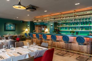 Varoulko Seaside: Τα Διαμάντια είναι Παντοτινά - FlagInLife