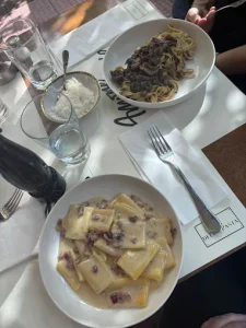 Via Della Pasta: Μνήμες από το Al Convento - FlagInLife