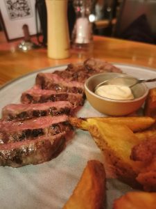 Μέθη Bistro & Wine Bar: Εκεί που το κρασί έχει τον πρώτο λόγο - FlagInLife