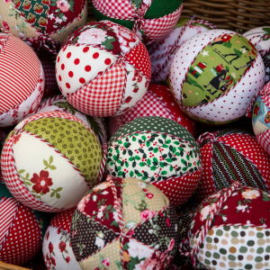 The Meet Market Xmas Edition: 10 Μέρες Χριστουγέννων - FlagInLife