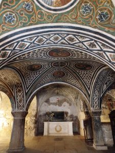 Λιβαδειά: εκεί όπου το προσκύνημα συναντά το...καλό σουβλάκι! 3 Λιβαδειά: εκεί όπου το προσκύνημα συναντά το...καλό σουβλάκι! - FlagInLife