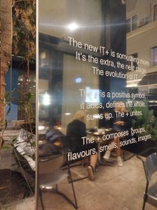 IT+ Restaurant: H απόλυτη all day γαστρονομική εμπειρία στη Βουκουρεστίου - FlagInLife