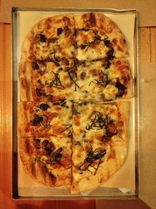 Το Λοκάλι: Γεύση και Φιλοξενία στην καρδιά του Ψυρρή - FlagInLife