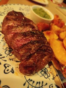 Το Λοκάλι: Γεύση και Φιλοξενία στην καρδιά του Ψυρρή - FlagInLife